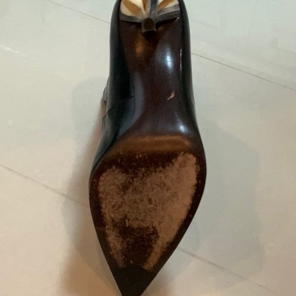 Stuart Weitzman “Naughty” Black Leather Pumps - Picture 6 of 6